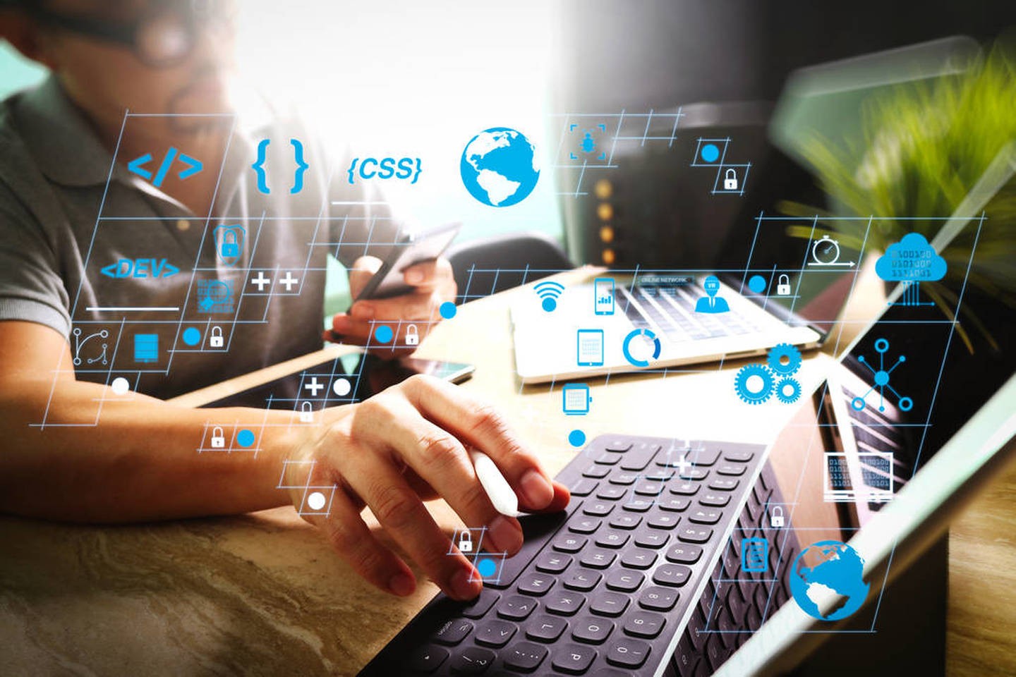 锐智互动开云(中国)外包经验之谈－编写代码-软件外包公司